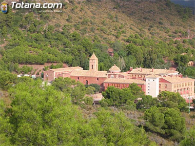 Vista del Monasterio de Santa Eulalia en Sierra Espuña